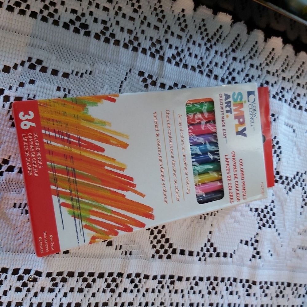 BACK TO SCHOOL                   Loew Cornell simply Art pencil crayons